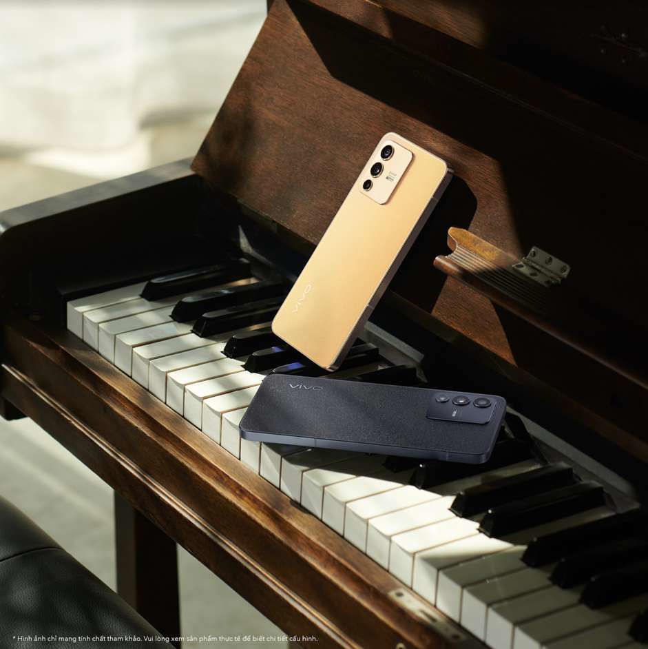 Chưa hết ngỡ ngàng vì smartphone selfie siêu đỉnh V23e, vivo lại chiều lòng fan với V23 5G selfie 'đỉnh của chóp' Chưa hết ngỡ ngàng vì smartphone selfie siêu đỉnh V23e, vivo lại chiều lòng fan với V23 5G selfie 'đỉnh của chóp'