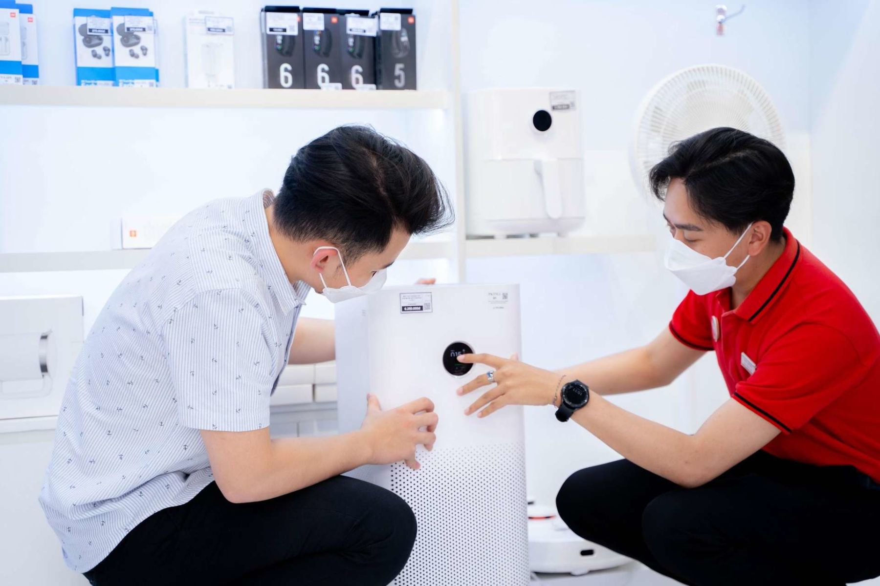 Tết trao yêu thương cùng CellphoneS Tết trao yêu thương cùng CellphoneS