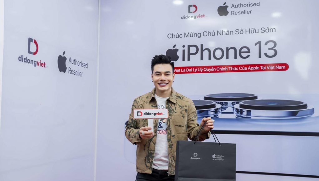 Điện thoại, MacBook giảm tiền triệu, phụ kiện giảm nửa giá dịp cận Tết