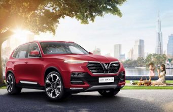 VinFast nâng bảo hành lên 10 năm cho các dòng ô tô chạy xăng