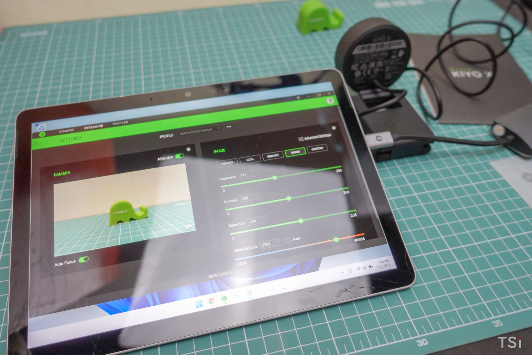 Xài thử webcam Razer Kiyo X: đơn giản, hiệu quả