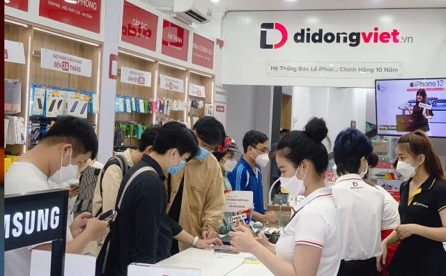 Nhiều điện thoại, laptop, phụ kiện công nghệ giá giảm mạnh đến 7 triệu đồng dịp cận Tết Nguyên Đán Nhiều điện thoại, laptop, phụ kiện công nghệ giá giảm mạnh đến 7 triệu đồng dịp cận Tết Nguyên Đán