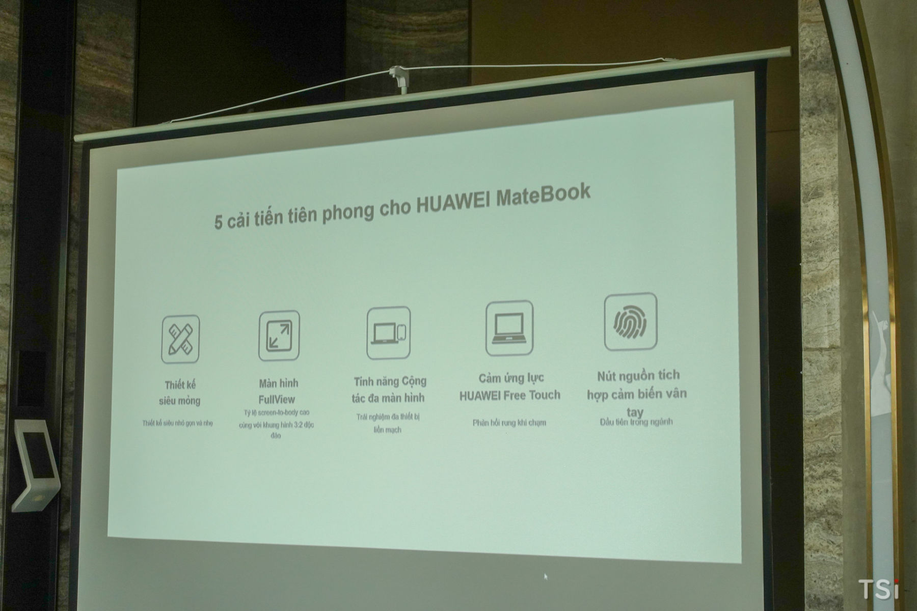 Huawei MateBook 14 ra mắt: tỉ lệ khung hình 3:2, giá dưới 20 triệu đồng