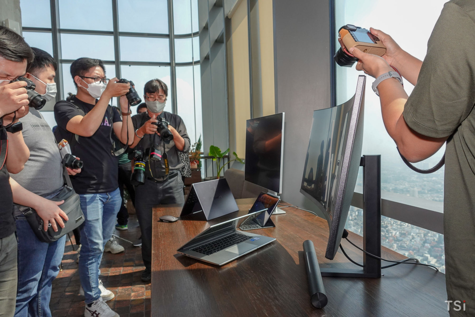 Huawei MateBook 14 ra mắt: tỉ lệ khung hình 3:2, giá dưới 20 triệu đồng