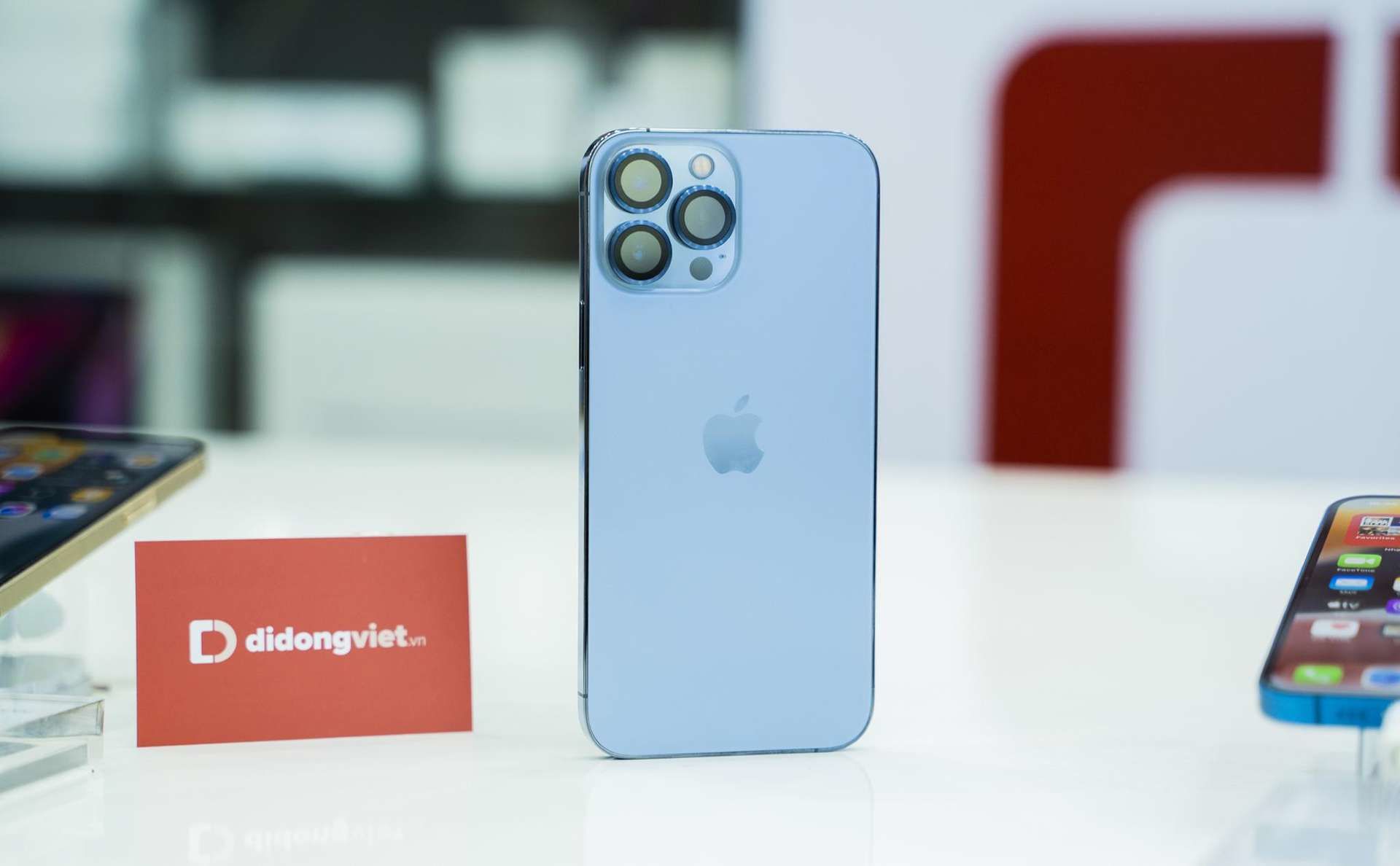 Mua iPhone 13 series làm quà Tết trở thành xu hướng mới Mua iPhone 13 series làm quà Tết trở thành xu hướng mới