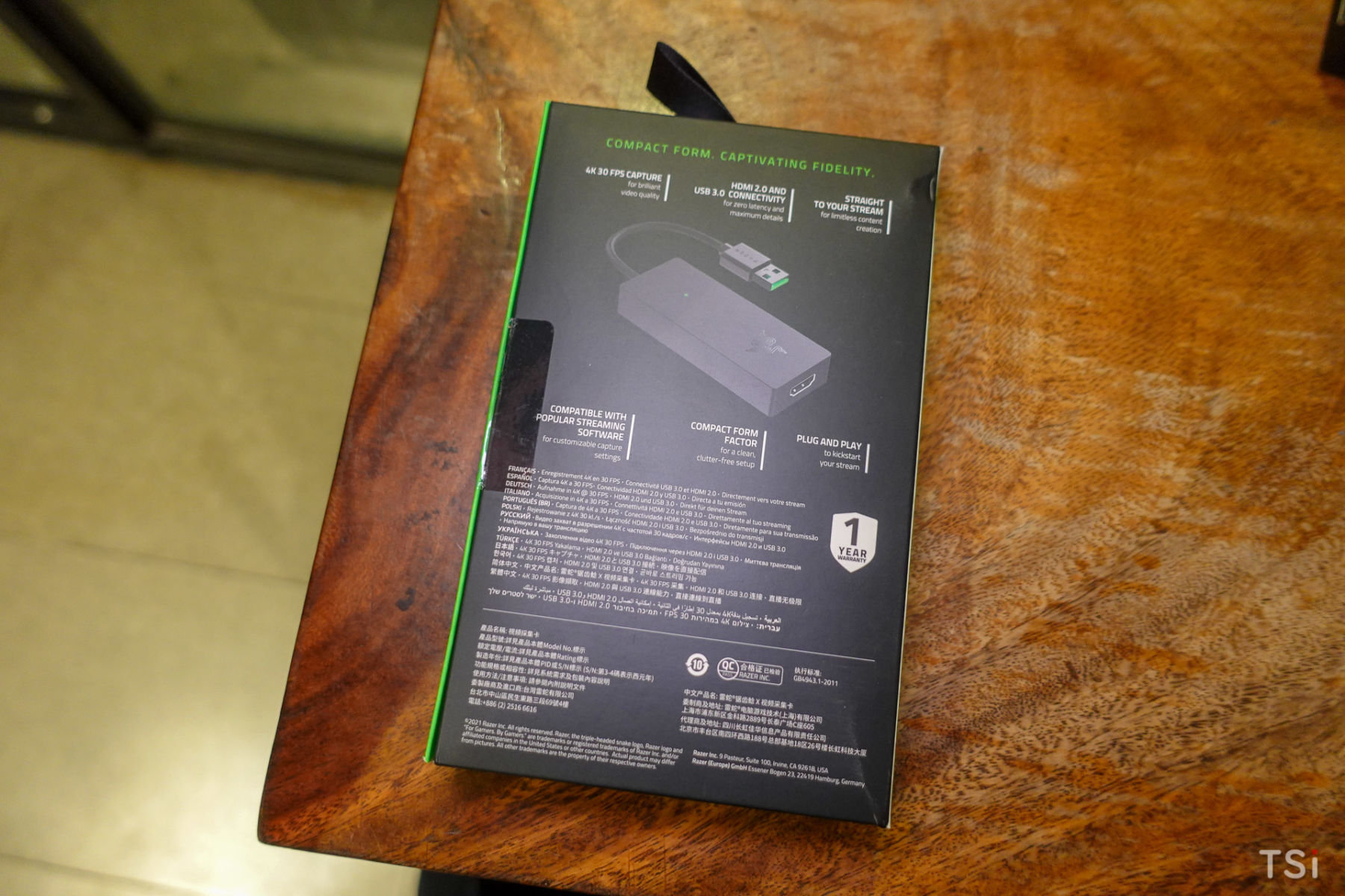 Thử xài Razer Ripsaw X: dễ dùng, cắm là chạy, tương thích tốt Thử xài Razer Ripsaw X: dễ dùng, cắm là chạy, tương thích tốt