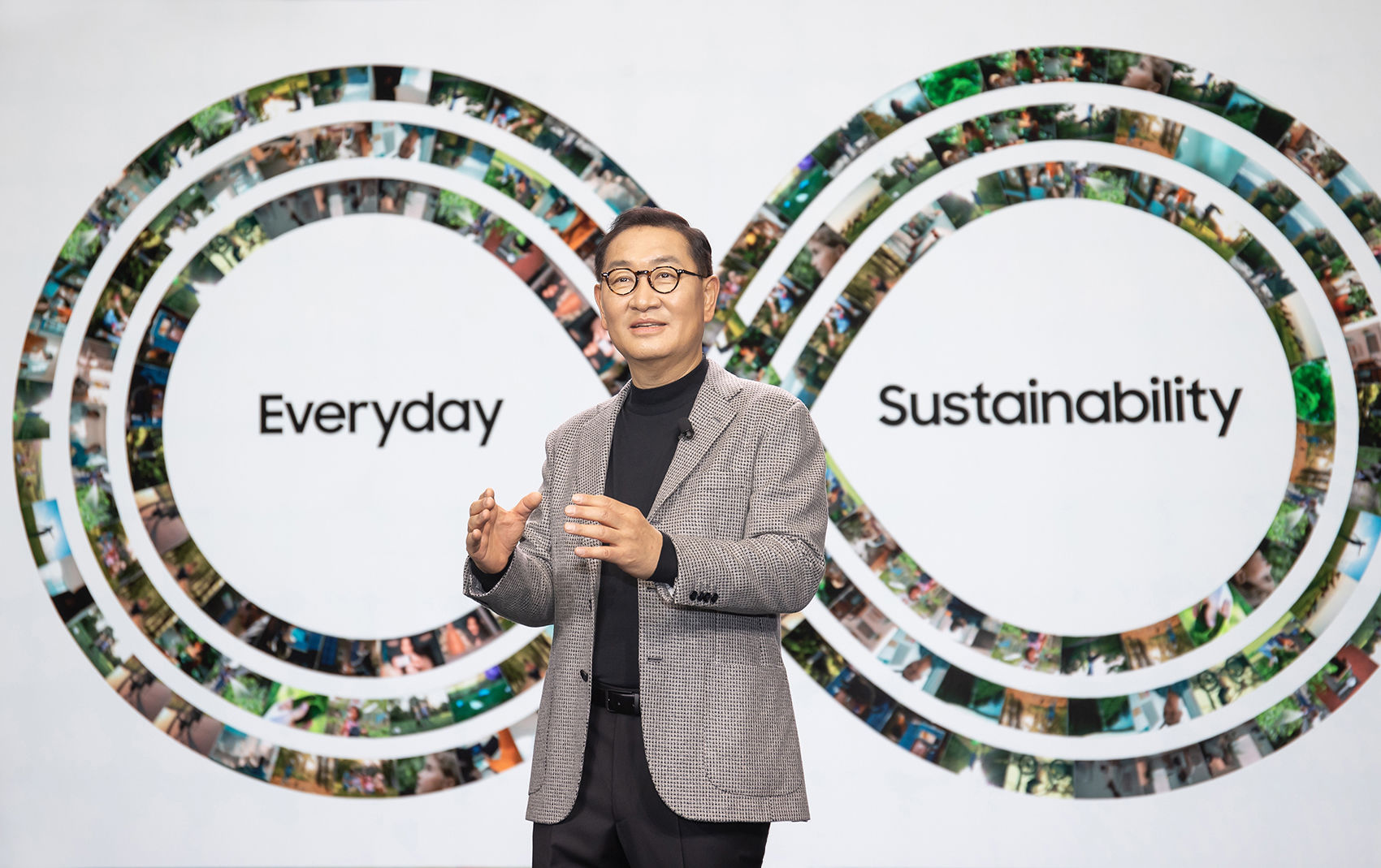 Samsung giới thiệu tầm nhìn ‘Together for Tomorrow’ tại CES 2022 Samsung giới thiệu tầm nhìn ‘Together for Tomorrow’ tại CES 2022