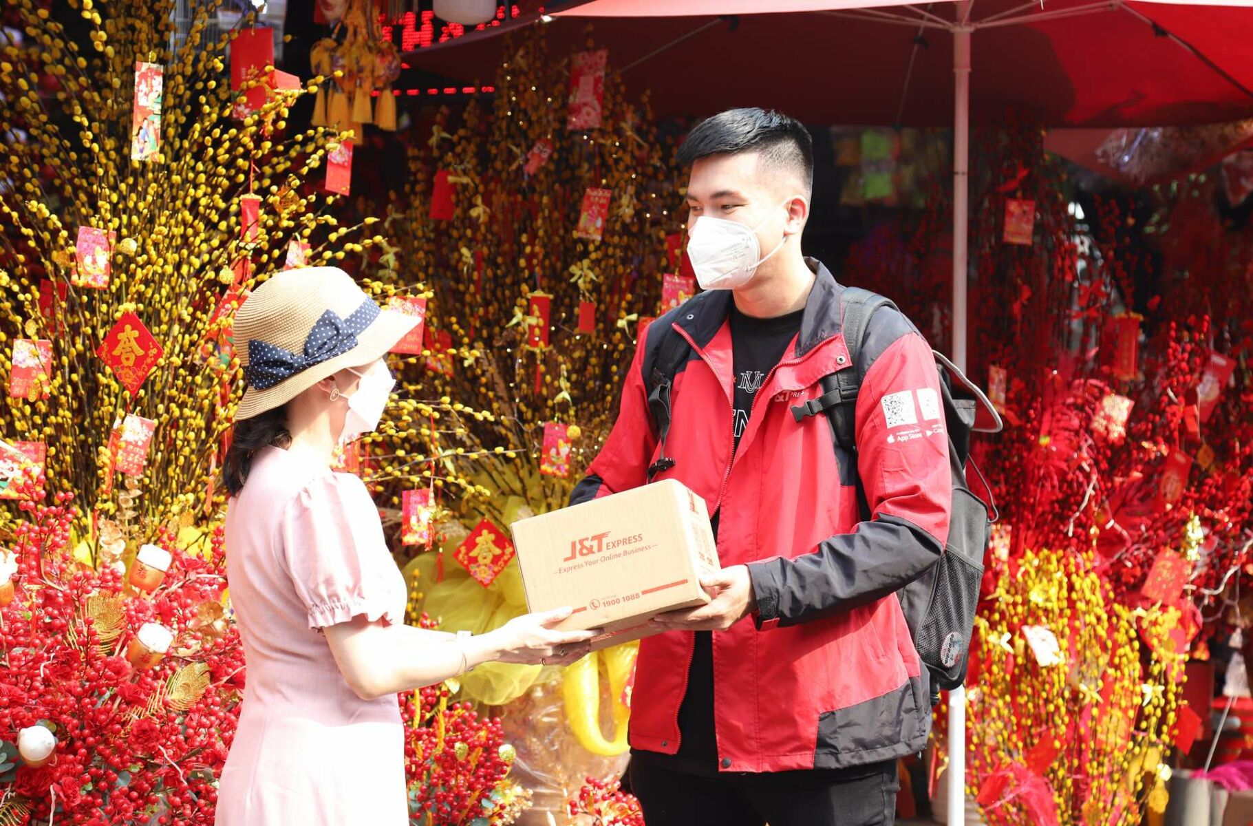 J&T Express: Nhu cầu mua sắm thực phẩm trực tuyến 'lên ngôi' trong dịp Tết Nguyên Đán 2022 J&T Express: Nhu cầu mua sắm thực phẩm trực tuyến 'lên ngôi' trong dịp Tết Nguyên Đán 2022