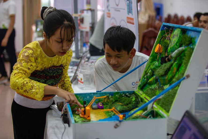 'Lập trình tương lai cùng Google' đã tiếp cận hơn 300.000 học sinh tại Việt Nam 'Lập trình tương lai cùng Google' đã tiếp cận hơn 300.000 học sinh tại Việt Nam