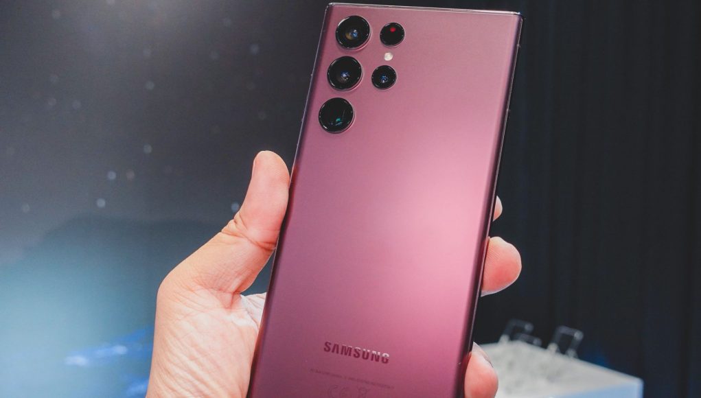 Khai tử Note là bước đi đúng đắn để cứu dòng Galaxy S