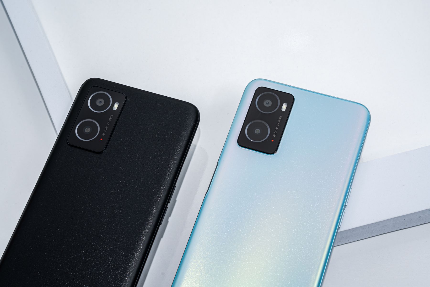 OPPO A76 ra mắt: sạc nhanh nhất phân khúc, giá 6 triệu đồng OPPO A76 ra mắt: sạc nhanh nhất phân khúc, giá 6 triệu đồng