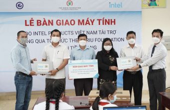 Intel Products Việt Nam tài trợ máy tính xách tay cho dự án 'phổ cập kỹ năng số' cho học sinh nông thôn Việt Nam
