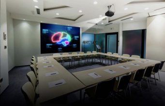 Epson ra mắt dòng máy chiếu Laser độ sáng cao và nhỏ gọn