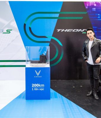 VinFast ra mắt 5 mẫu xe máy điện có khả năng di chuyển gần 200 km/lần sạc VinFast ra mắt 5 mẫu xe máy điện có khả năng di chuyển gần 200 km/lần sạc