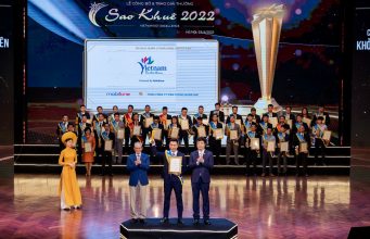 MobiFone nhận 9 giải thưởng Sao Khuê 2022 MobiFone nhận 9 giải thưởng Sao Khuê 2022