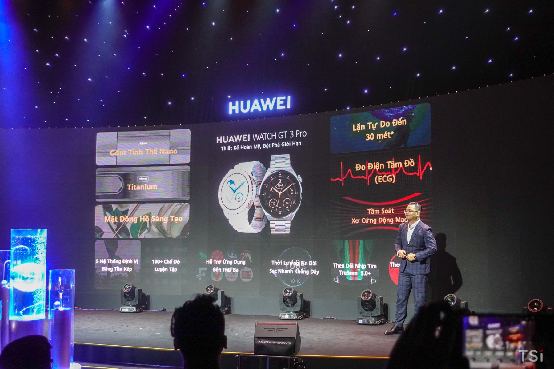 Huawei ra mắt 3 đồng hồ thông minh mới, giá từ 3,3 triệu đồng Huawei ra mắt 3 đồng hồ thông minh mới, giá từ 3,3 triệu đồng