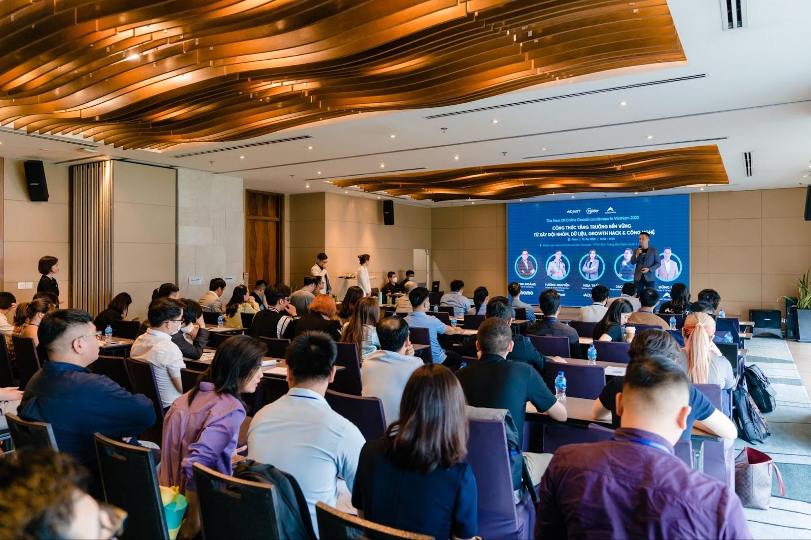 Tăng trưởng bền vững: Đâu là công thức cho doanh nghiệp Tăng trưởng bền vững: Đâu là công thức cho doanh nghiệp