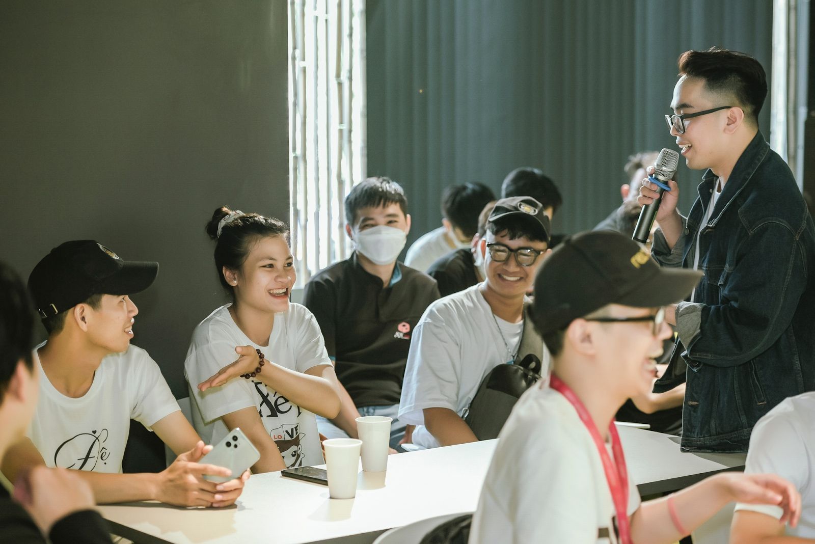 Realme 9 chinh phục giới trẻ qua workshop 'Bắt sáng tựa chuyên gia' Realme 9 chinh phục giới trẻ qua workshop 'Bắt sáng tựa chuyên gia'