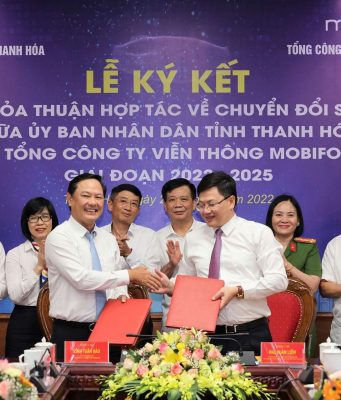 MobiFone ký thỏa thuận hợp tác chuyển đổi số với UBND tỉnh Thanh Hóa