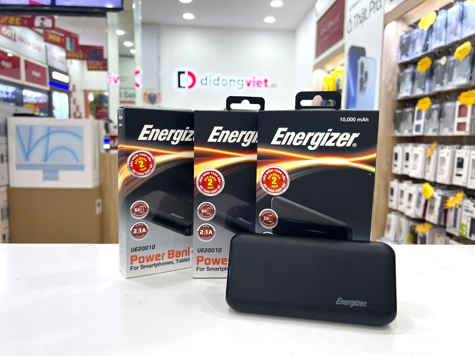 Di Động Việt giảm giá smartphone hơn 8 triệu, phụ kiện đến 65% Di Động Việt giảm giá smartphone hơn 8 triệu, phụ kiện đến 65%
