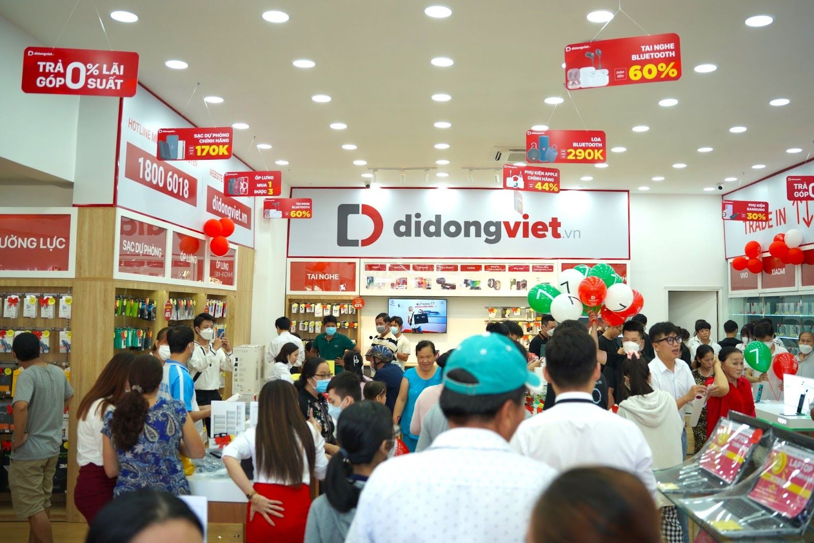 Di Động Việt giảm giá smartphone hơn 8 triệu, phụ kiện đến 65% Di Động Việt giảm giá smartphone hơn 8 triệu, phụ kiện đến 65%