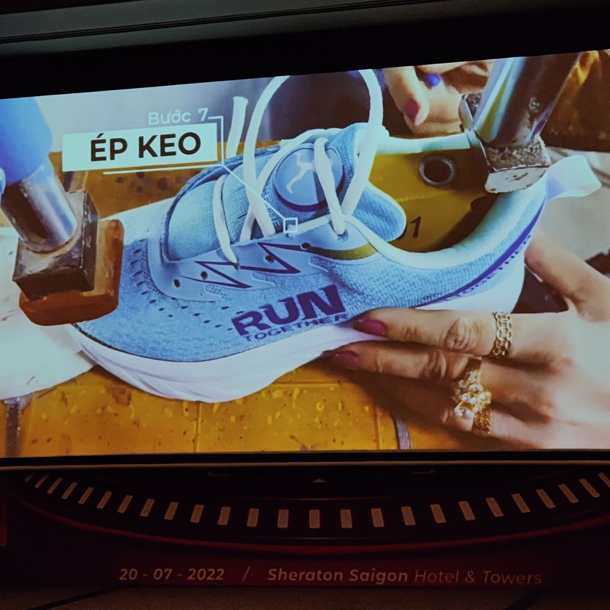 Ra mắt giày công nghệ RUN Together cho người yêu chạy bộ Ra mắt giày công nghệ RUN Together cho người yêu chạy bộ