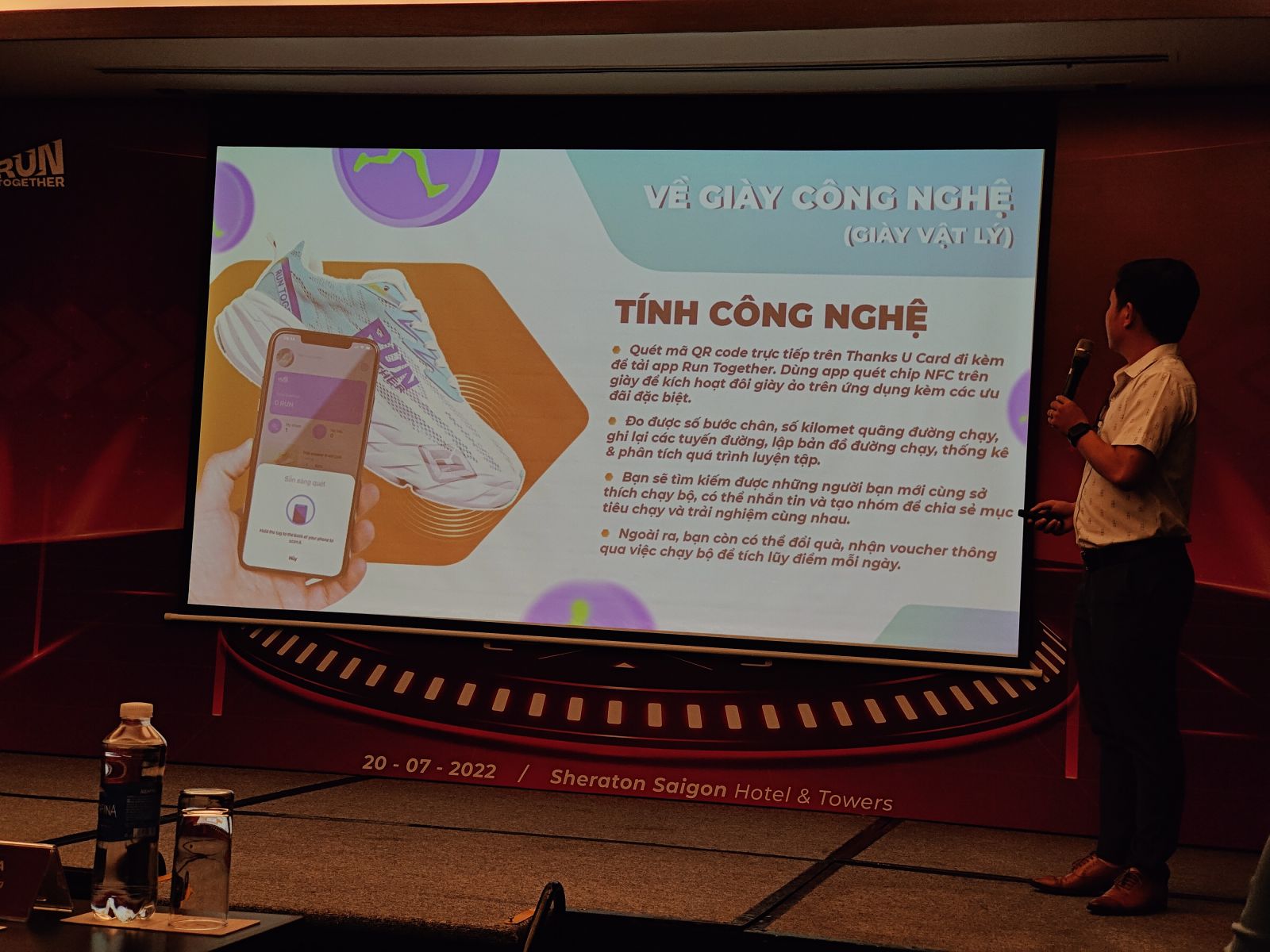 Ra mắt giày công nghệ RUN Together cho người yêu chạy bộ Ra mắt giày công nghệ RUN Together cho người yêu chạy bộ