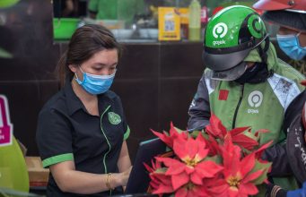 Doanh số trung bình nhà bán hàng GoFood tăng gần gấp ba so với cùng kỳ