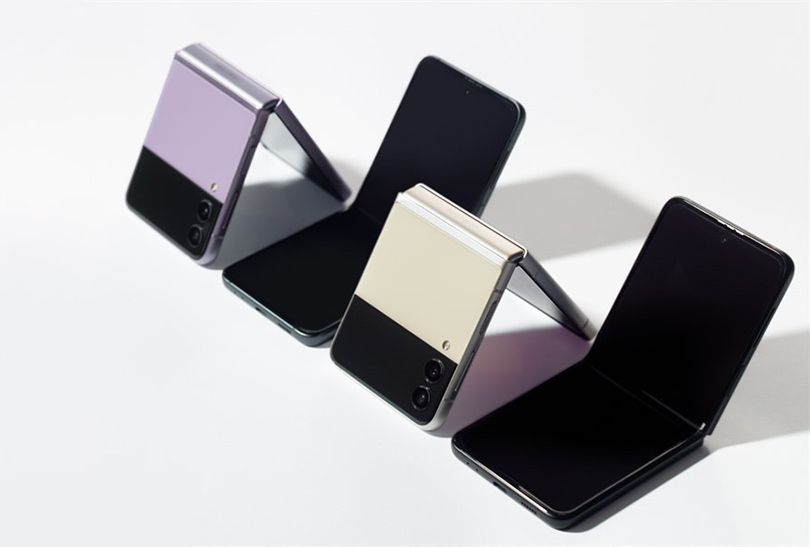 Samsung Galaxy Z 2022 chính thức cho đặt gạch, giá dự kiến 24,99 triệu, bộ quà 10,5 triệu Samsung Galaxy Z 2022 chính thức cho đặt gạch, giá dự kiến 24,99 triệu, bộ quà 10,5 triệu