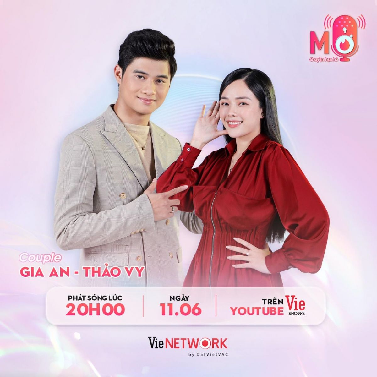 Cặp đôi bật mí lợi ích của Tinder trong việc phát triển bản thân Cặp đôi trẻ bật mí lợi ích của Tinder trong việc phát triển bản thân ngoài chuyện yêu đương