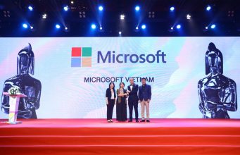Microsoft Việt Nam được công nhận là “Nơi làm việc tốt nhất Châu Á năm 2022” Microsoft Việt Nam được công nhận là "Nơi làm việc tốt nhất Châu Á năm 2022"