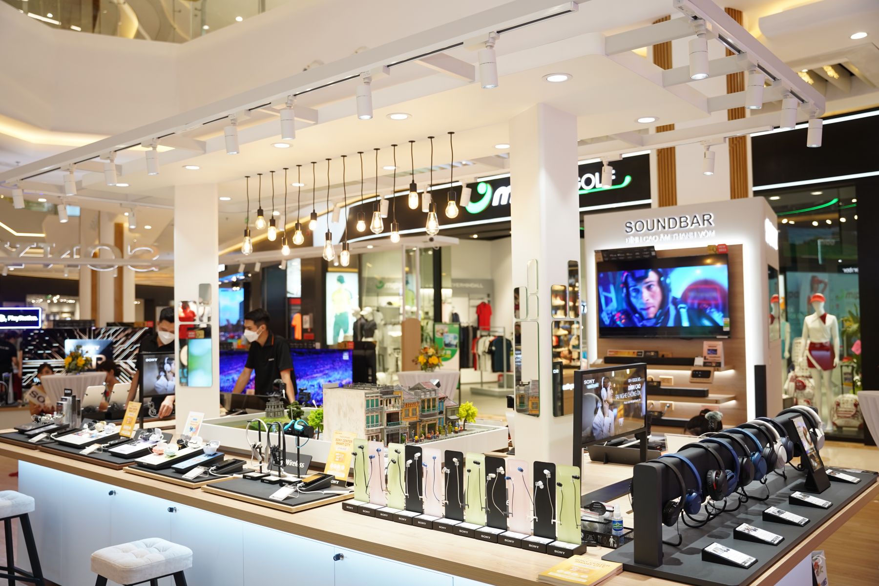 Khai trương Sony Center tại Vincom Mega Mall Smart City Khai trương Sony Center tại Vincom Mega Mall Smart City