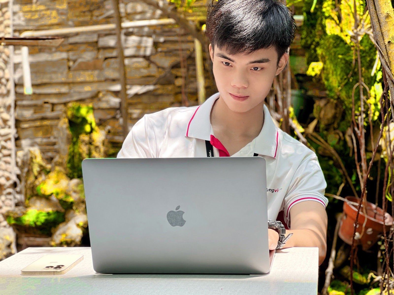Điện thoại, MacBook giảm hơn 10 triệu đồng duy nhất 2 ngày 17-18.9 Điện thoại, MacBook giảm chồng giảm hơn 10 triệu đồng duy nhất 2 ngày 17 và 18.9