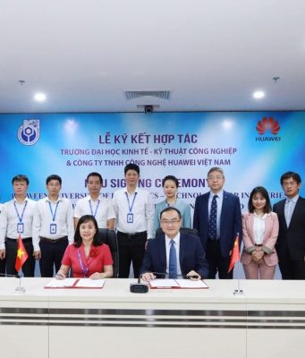 Huawei ký kết hợp tác đào tạo nhân tài số cùng 2 trường đại học tại Việt Nam