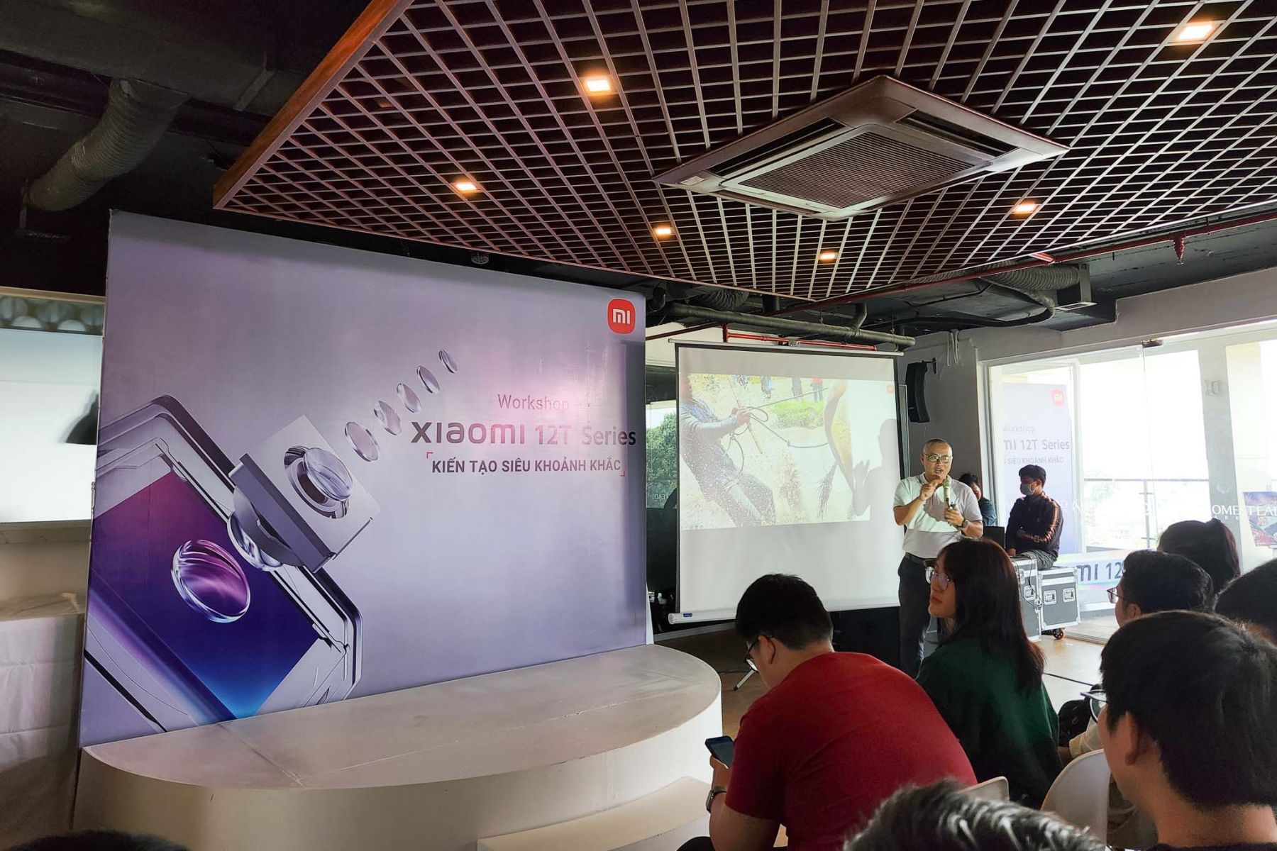 Trò chuyện cùng những nhiếp ảnh gia 'Kiến Tạo Siêu Khoảnh Khắc' cùng Xiaomi 12T series Trò chuyện cùng những nhiếp ảnh gia 'Kiến Tạo Siêu Khoảnh Khắc' cùng Xiaomi 12T series