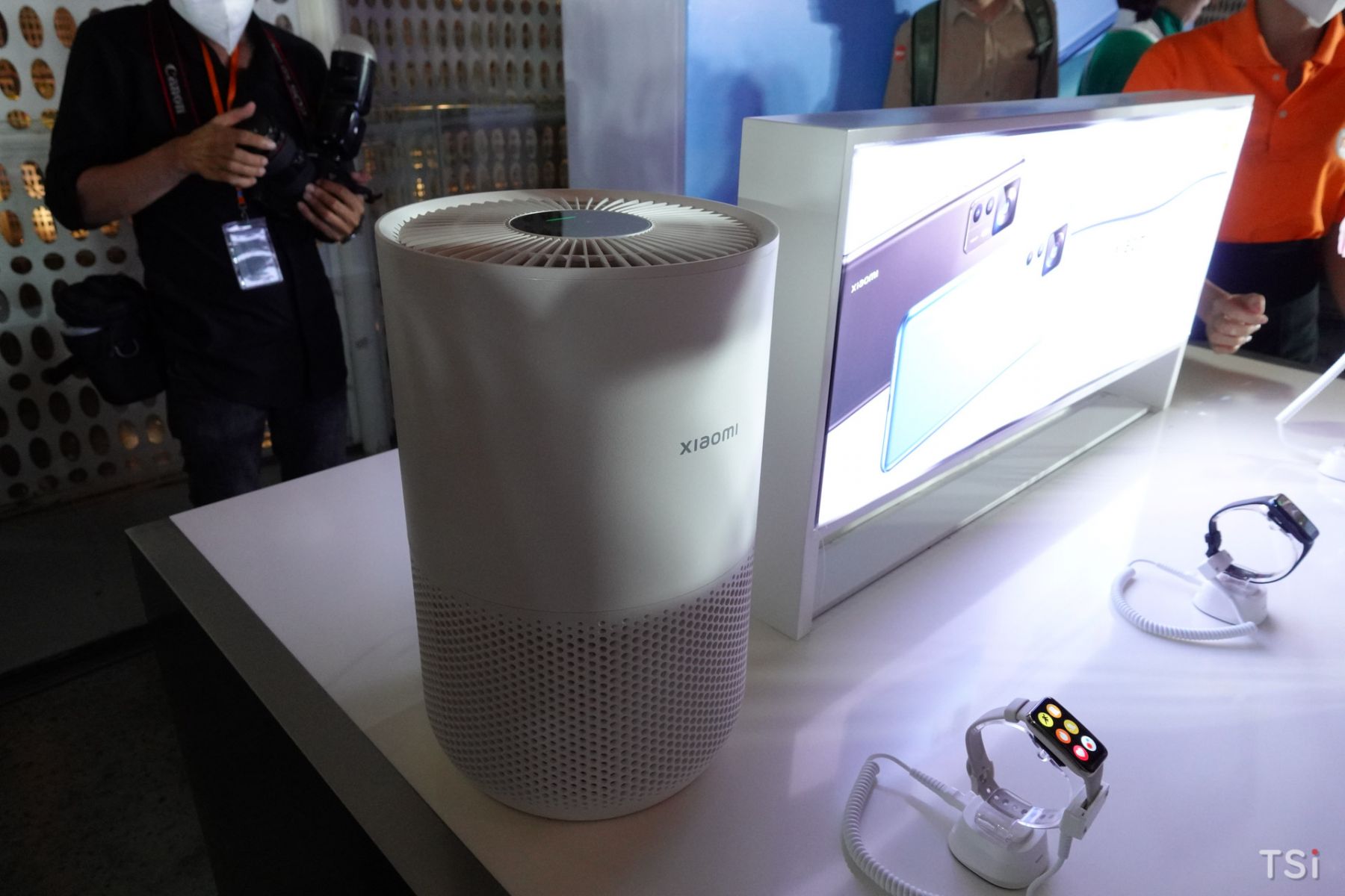 Xiaomi ra mắt loạt thiết bị AIoT bên cạnh 12T Series Xiaomi ra mắt loạt thiết bị AIoT bên cạnh 12T Series
