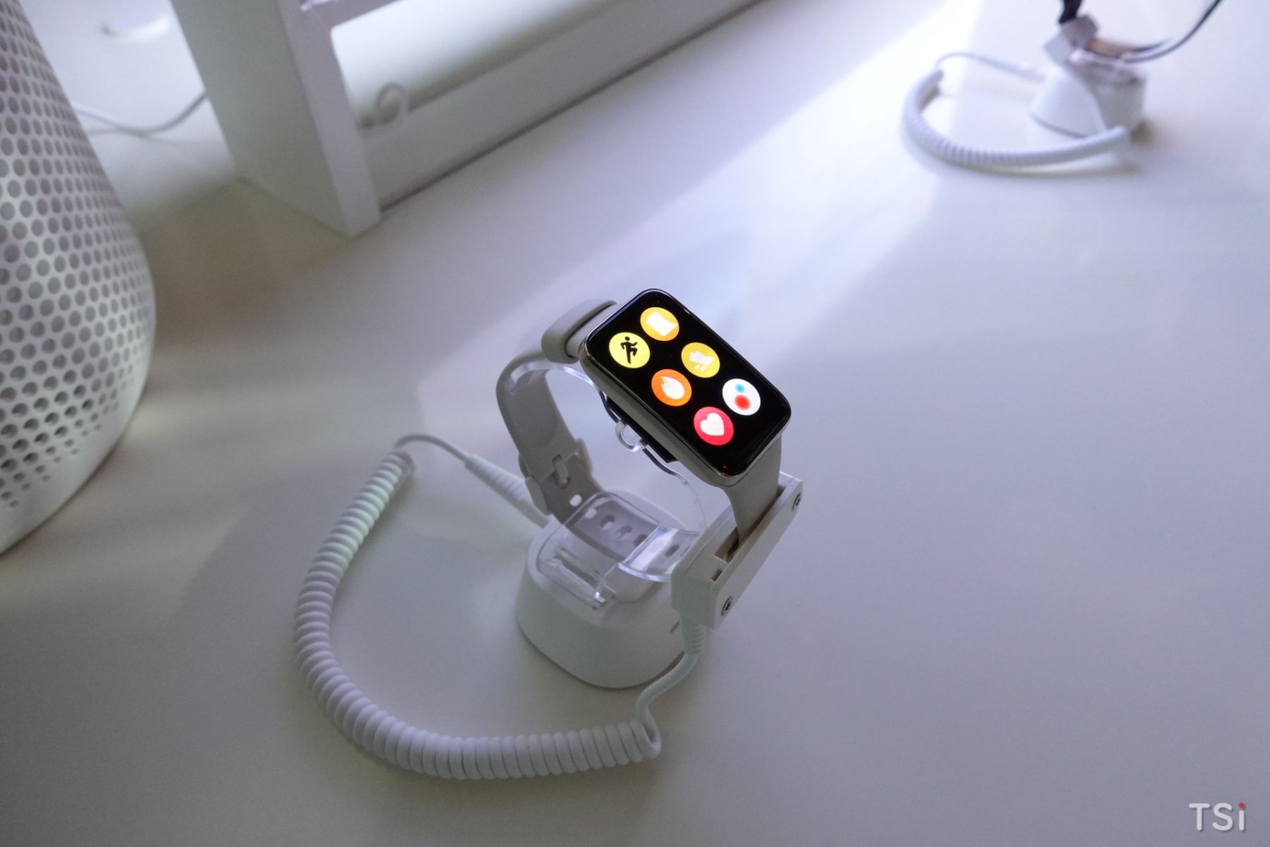 Xiaomi ra mắt loạt thiết bị AIoT bên cạnh 12T Series Xiaomi ra mắt loạt thiết bị AIoT bên cạnh 12T Series