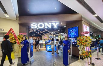 Khai trương Sony Store đầu tiên tại TP.HCM với nhiều quà tặng hấp dẫn Khai trương Sony Store đầu tiên tại TP.HCM với nhiều quà tặng hấp dẫn