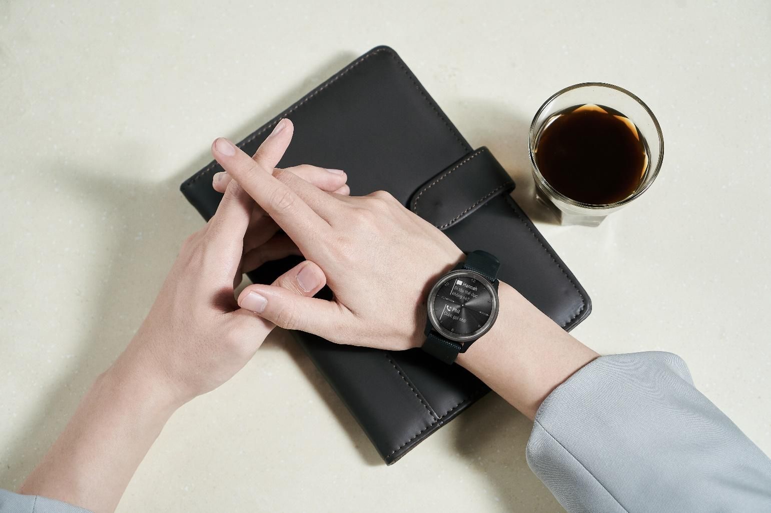 Garmin ra mắt vívomove Trend, giá từ 7,3 triệu đồng Garmin ra mắt vívomove Trend, giá từ 7,3 triệu đồng