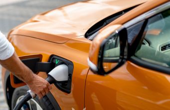 VinFast hợp tác với E.ON drive phát triển hạ tầng sạc tại các cửa hàng VinFast ở Châu Âu