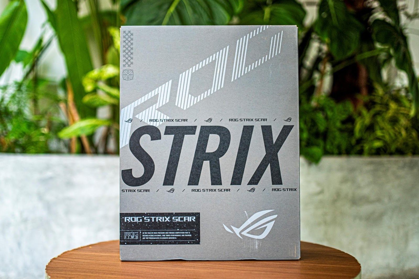 ASUS lên kệ ROG Strix SCAR 18, giá 95 và 125 triệu đồng ASUS lên kệ ROG Strix SCAR 18, giá 95 và 125 triệu đồng