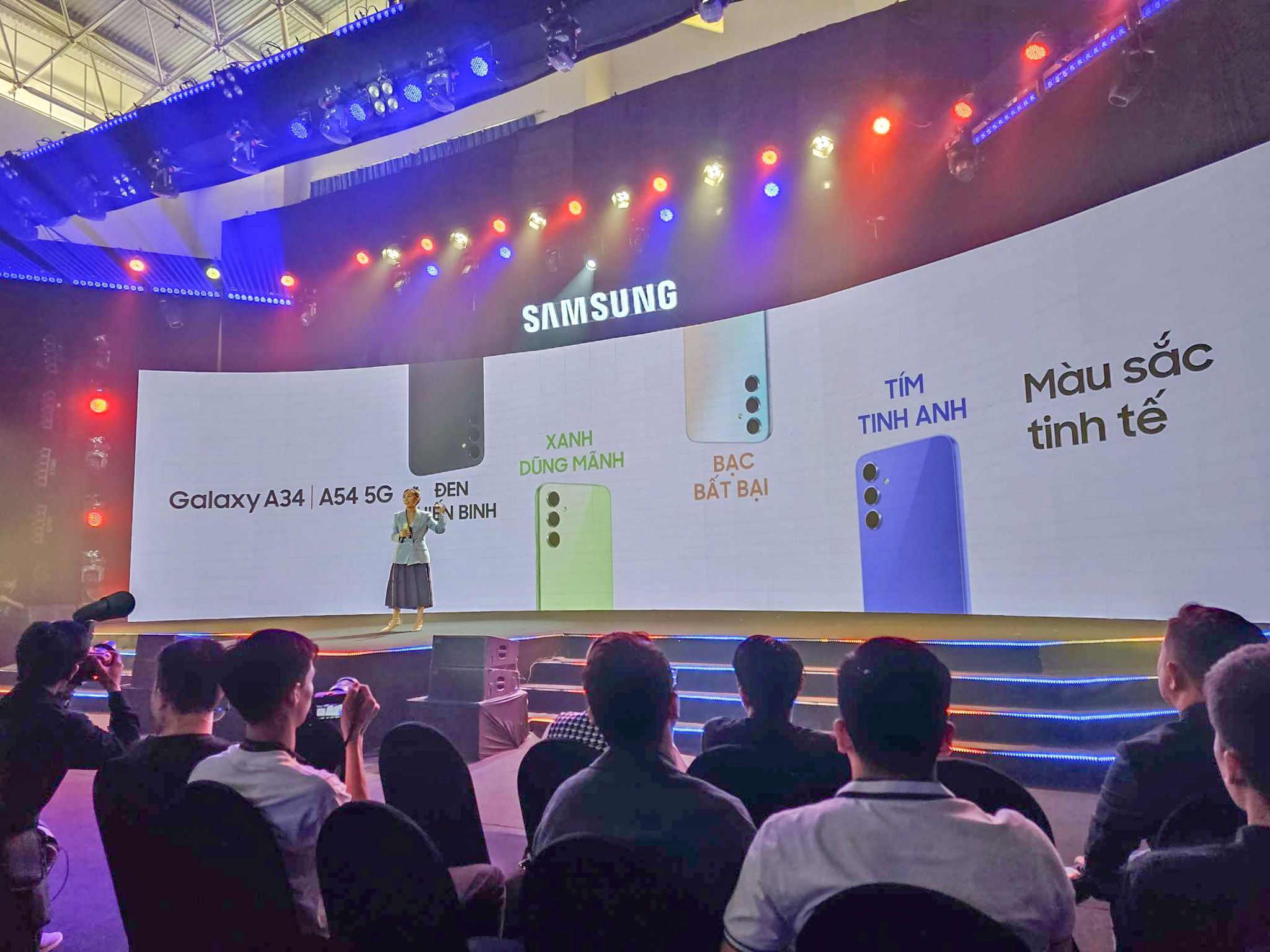 Samsung ra mắt thế hệ Galaxy A series chiến game cực đỉnh A54 5G, A34 5G và A14 LTE