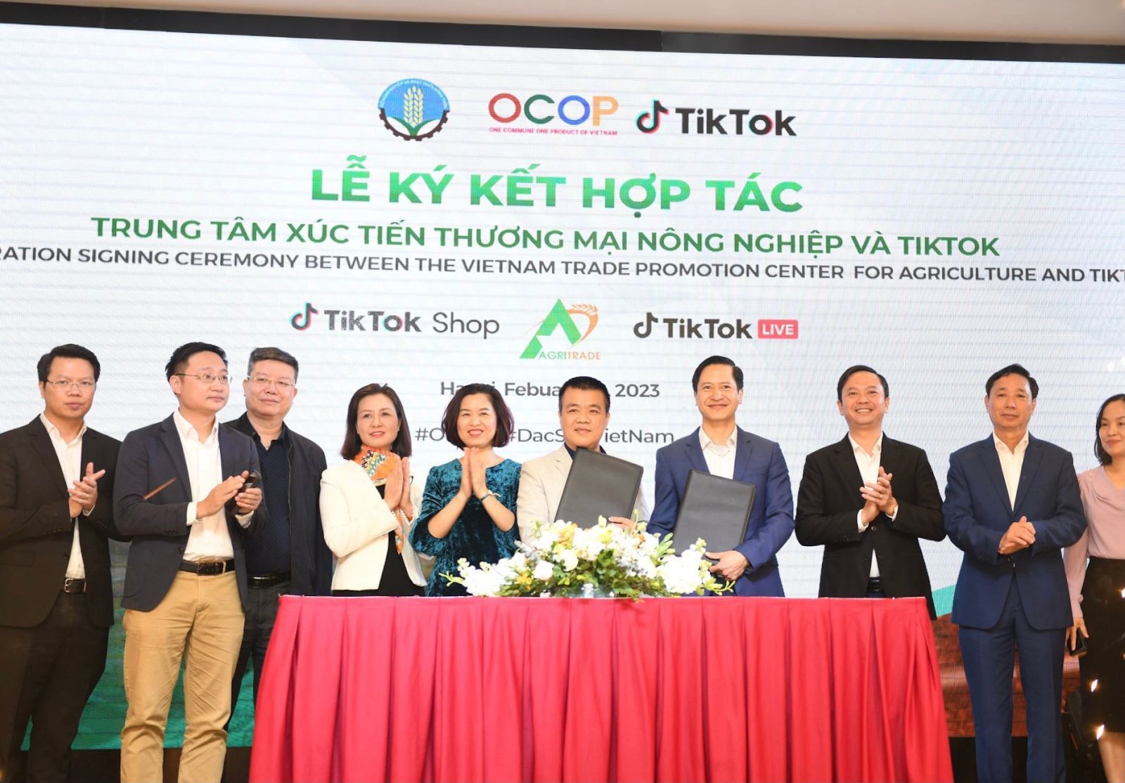 Trung tâm xúc tiến thương mại nông nghiệp - Bộ Nông nghiệp và Phát triển Nông thôn và TikTok ký kết Hợp tác Chiến lược Nâng cao Năng lực Chuyển đổi số cho chương trình OCOP quốc gia Trung tâm xúc tiến thương mại nông nghiệp - Bộ Nông nghiệp và Phát triển Nông thôn và TikTok ký kết Hợp tác Chiến lược Nâng cao Năng lực Chuyển đổi số cho chương trình OCOP quốc gia
