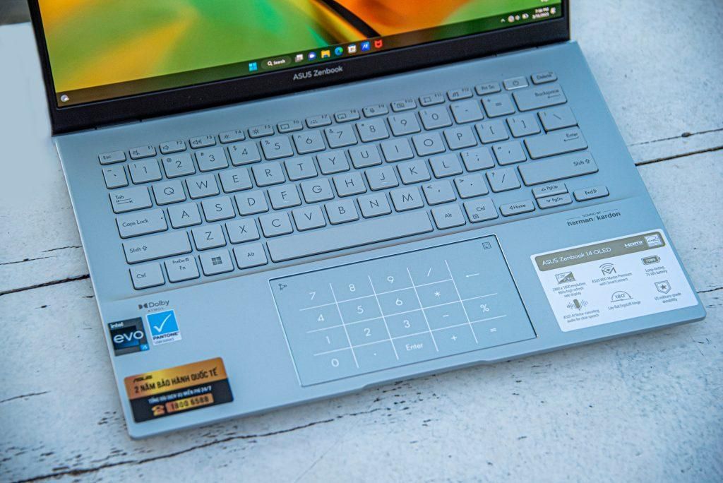 ASUS Zenbook 14 OLED (UX3402V): ultrabook doanh nhân mỏng, nhẹ, sang trọng