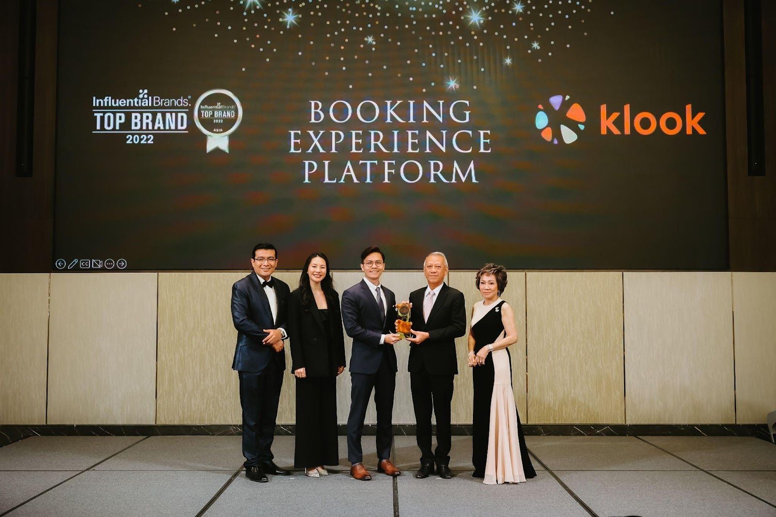 Klook được vinh danh Nền tảng đặt trải nghiệm có tầm ảnh hưởng hàng đầu châu Á năm 2022 bởi Influential Brands Klook được vinh danh Nền tảng đặt trải nghiệm có tầm ảnh hưởng hàng đầu châu Á năm 2022 bởi Influential Brands