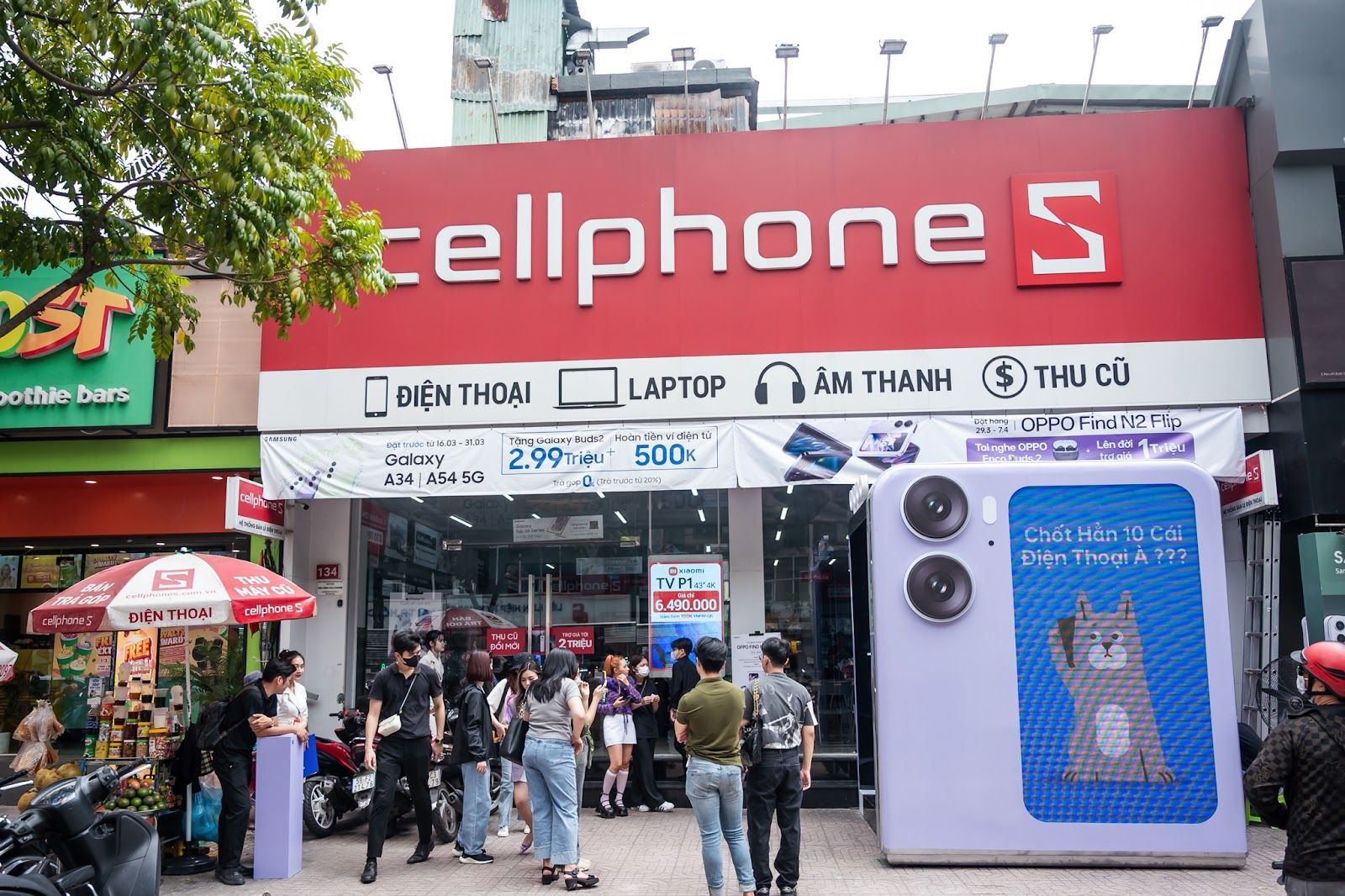 OPPO tổ chức chuỗi sự kiện trải nghiệm Find N2 Flip, mang công nghệ điện thoại gập mới nhất đến người dùng Việt Nam OPPO tổ chức chuỗi sự kiện trải nghiệm Find N2 Flip, mang công nghệ điện thoại gập mới nhất đến người dùng Việt Nam