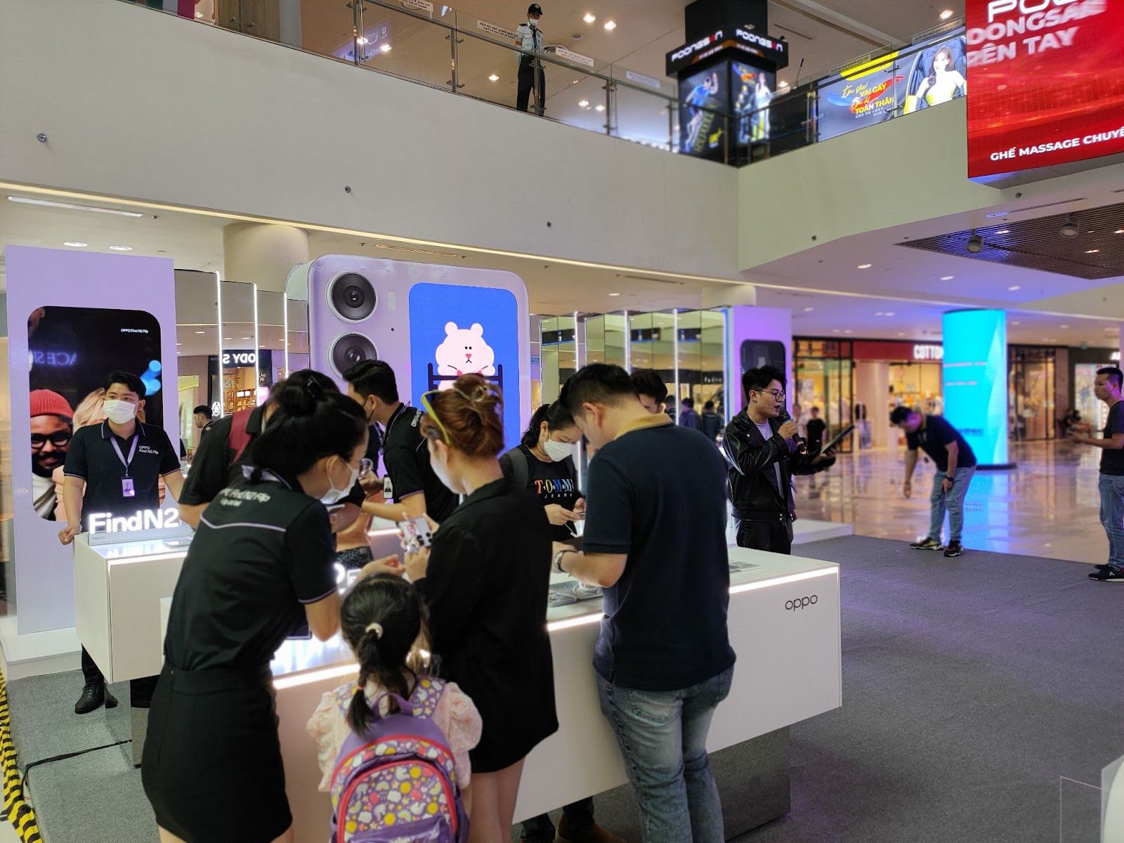 OPPO tổ chức chuỗi sự kiện trải nghiệm Find N2 Flip, mang công nghệ điện thoại gập mới nhất đến người dùng Việt Nam OPPO tổ chức chuỗi sự kiện trải nghiệm Find N2 Flip, mang công nghệ điện thoại gập mới nhất đến người dùng Việt Nam