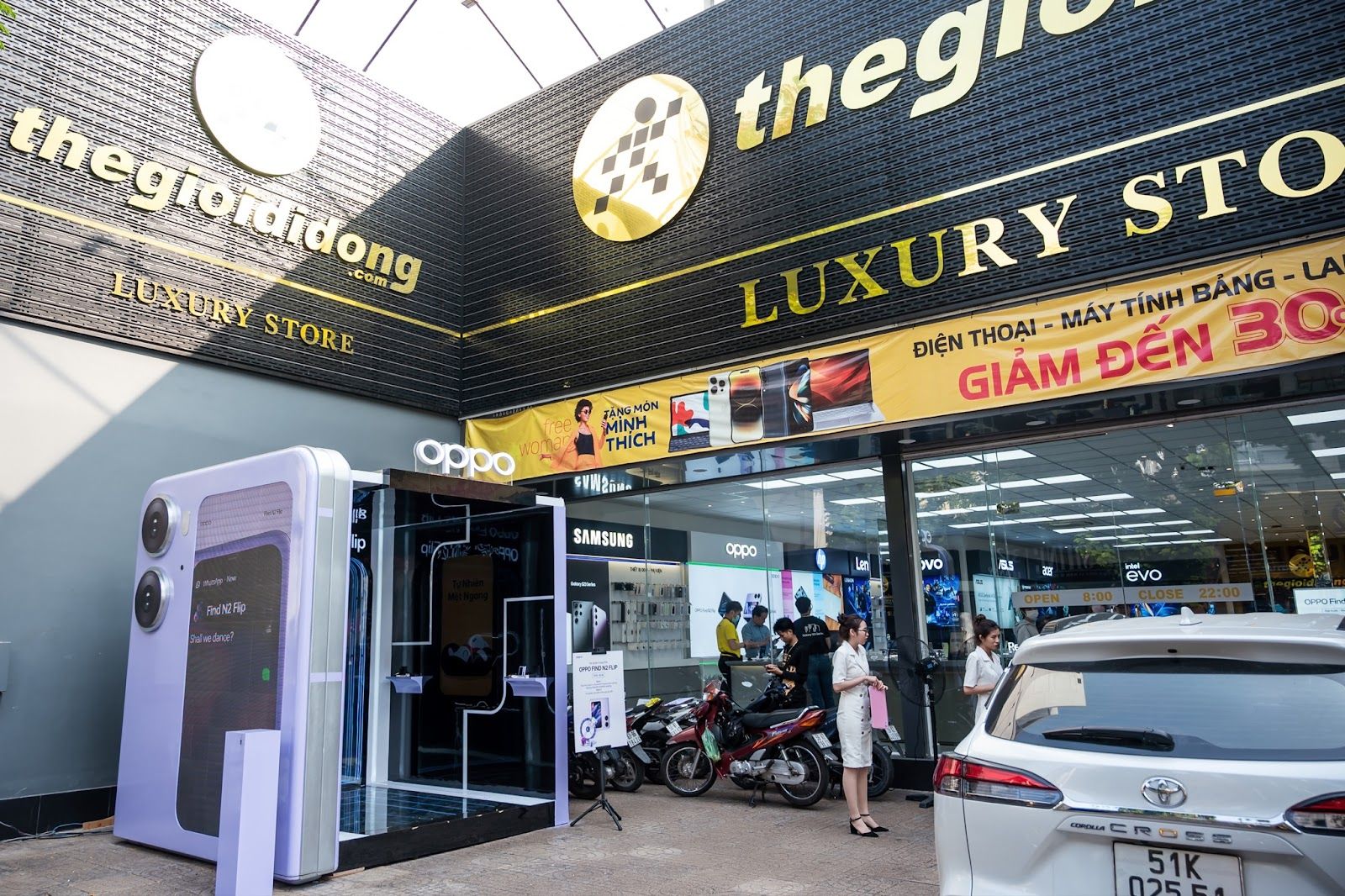 OPPO tổ chức chuỗi sự kiện trải nghiệm Find N2 Flip, mang công nghệ điện thoại gập mới nhất đến người dùng Việt Nam OPPO tổ chức chuỗi sự kiện trải nghiệm Find N2 Flip, mang công nghệ điện thoại gập mới nhất đến người dùng Việt Nam