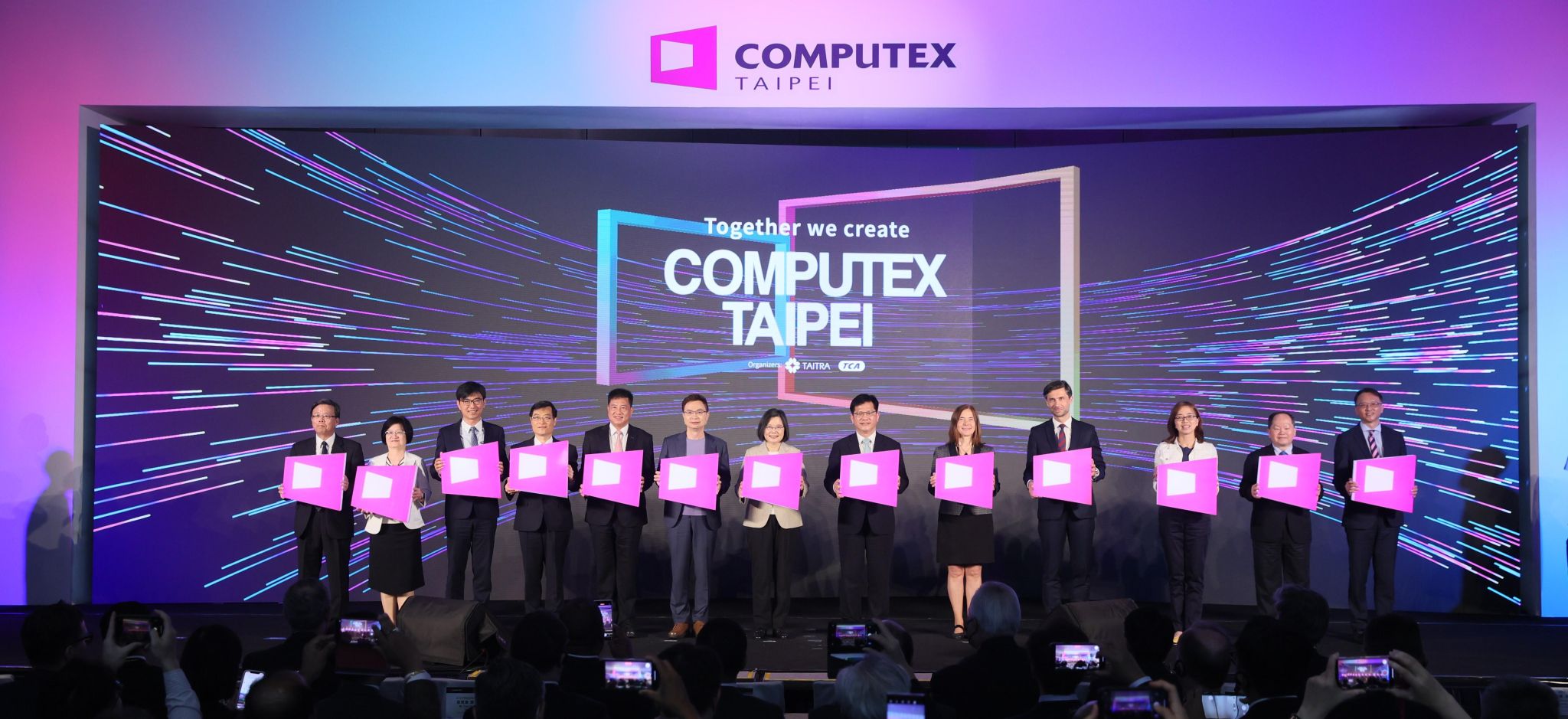 Triển lãm Computex 2023 tập trung nhiều vào giải pháp AI Triển lãm Computex 2023 tập trung nhiều vào giải pháp AI