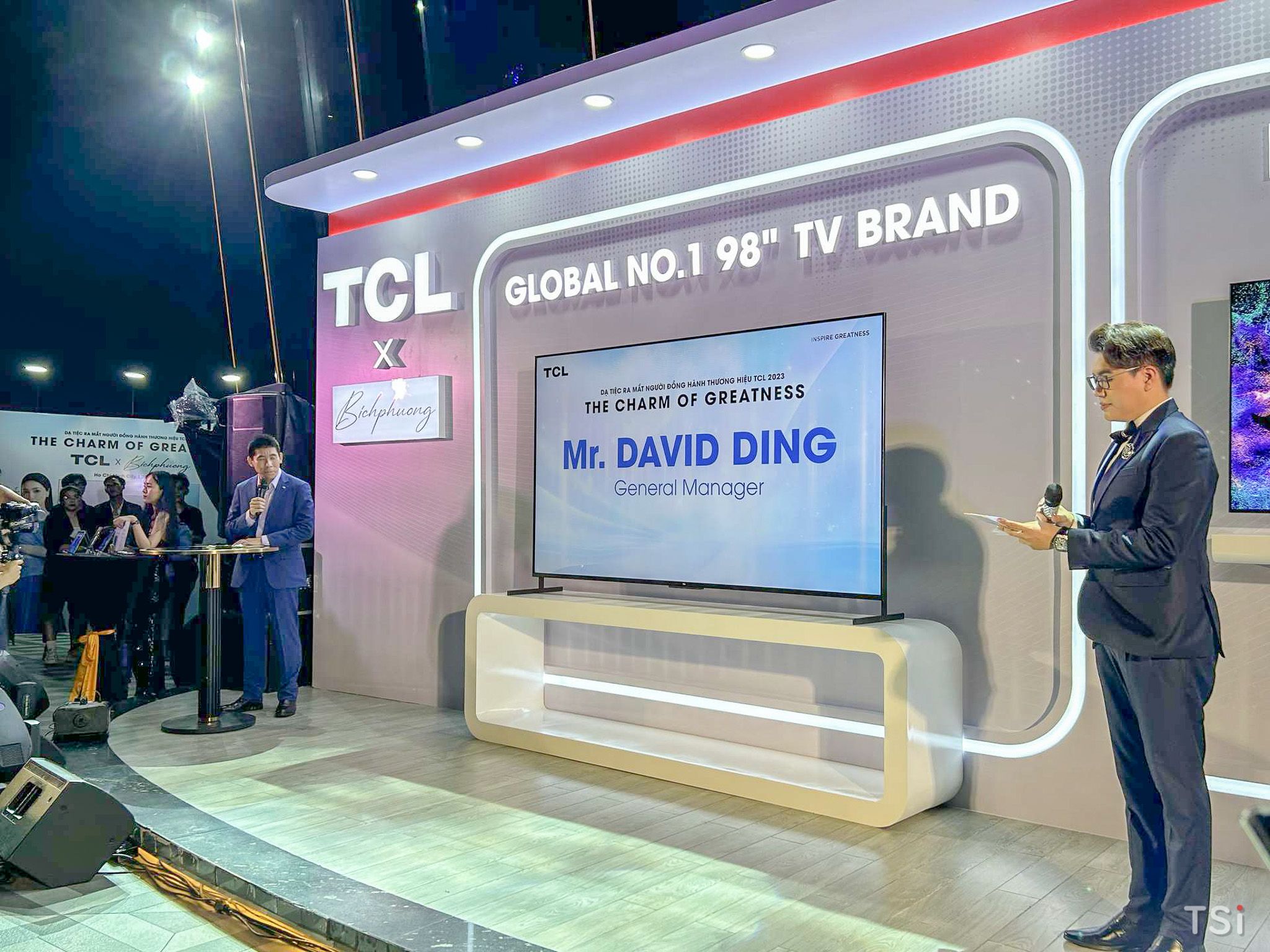 TCL công bố ca sĩ Bích Phương là người đồng hành thương hiệu 2023 TCL công bố ca sĩ Bích Phương là người đồng hành thương hiệu 2023